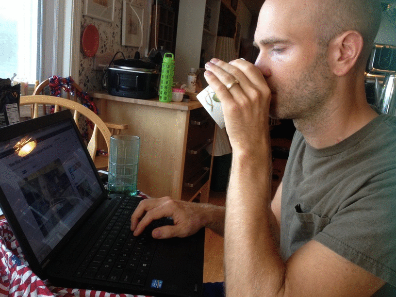 robdrinkingcoffeepaleo